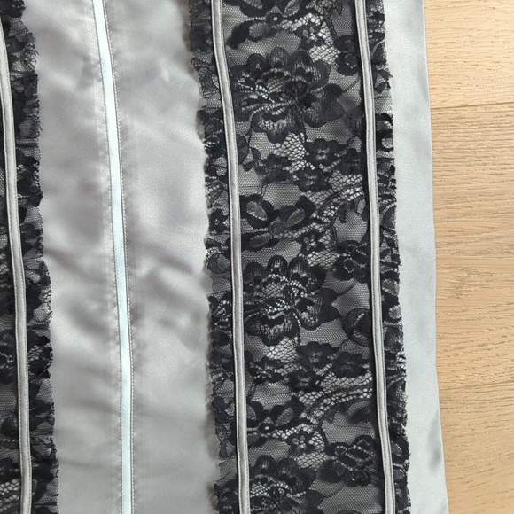 BNWT BCBG Cocktail Dress Size 2 - Picture 3 of 7